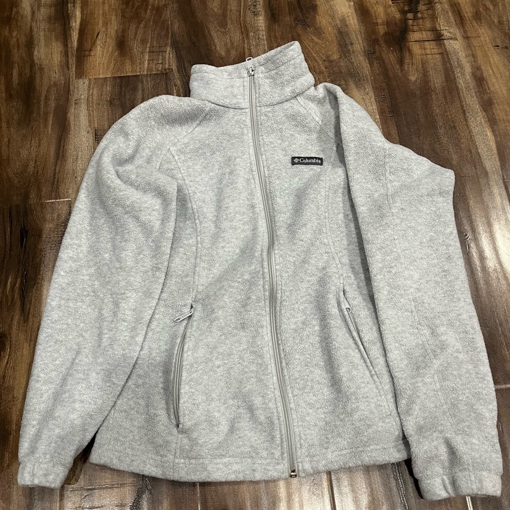 Columbia Light Gray Fleece Jacket